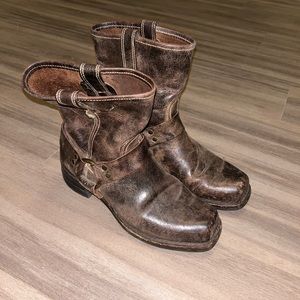 Frye Brown buckle boot